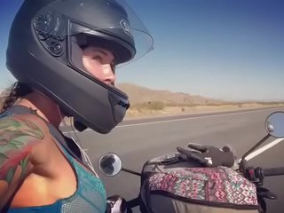 Felicity feline motorcycle शहद राइडिंग aprilia में ब्रा