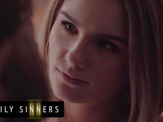 Brad Newman Cant Resist His Step Ms &lpar;Natalie Knight&rpar; When She Sneaks Into His Bed - Family Sinners