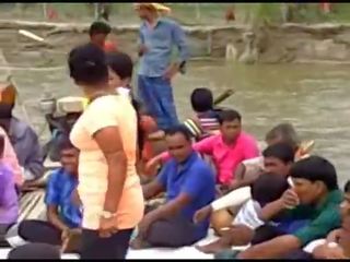Bangladeshi fshat bloke seks vid festë në varkë - hornyslutcams.com