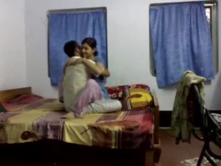 Bengali splendid couple fait maison xxx vidéo scandale sur chambre - wowmoyback