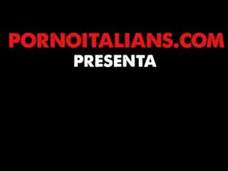 Porno italiano - mora riccia milf italų kalba scopata sul divano del rinkinys