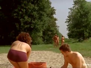 Eva furgone de wijdeven - nudo su un nuda spiaggia - pubblico www.celeb.today
