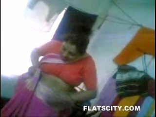 Desi aunty qij me xhaxhai