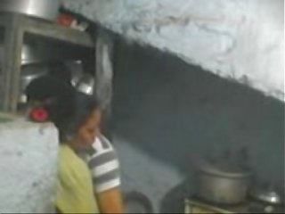 До врата индийски bhabhi възрастен видео