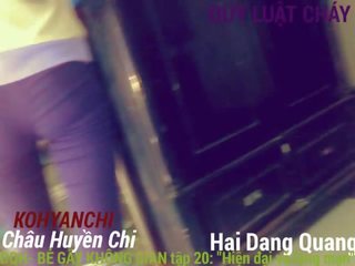 Teen damsel Pham Vu Linh Ngoc shy peeing Hai Dang Quang school Chau Huyen Chi fancy woman