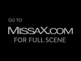 Missax.com - a wolfe järgmine uks ep. 2 - sneak piiluma