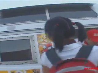 Gullibleteens.com icecream truck বালিকা হাঁটু উচ্চ সাদা মোজা পাওয়া জনসন ক্রিমসুখ