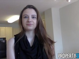 Propertysex - młody prawdziwy majątek agent z duży naturalny cycki w domu x oceniono film